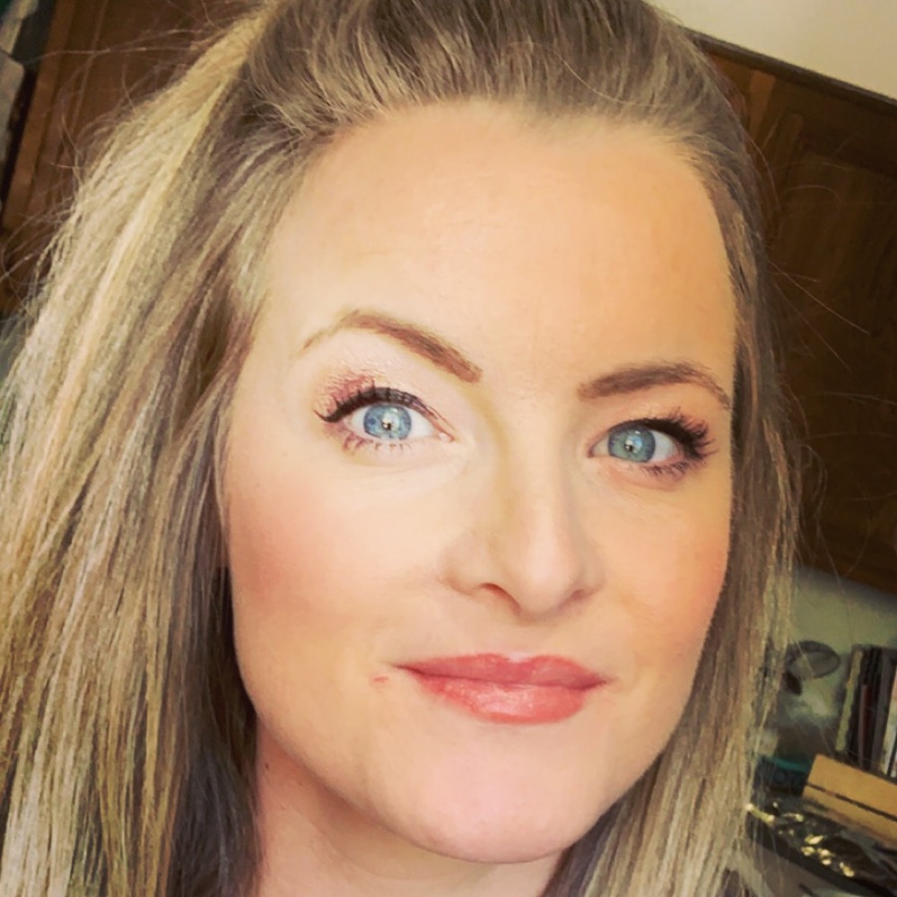 Meet your Posher, Debra